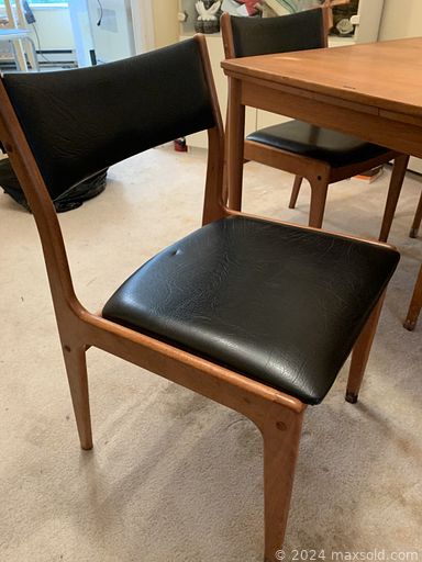 MaxSold Auction: This auction features Vintage Carlton Ware, Ruby Red Décor, Dressy utensils, Neoveda, Rogers, Oneida, Bisque and Brass, Depression-era pink glassware, a Mid-sized oak table,  just a comfy chair but a LIFT chair, a Cream Table Lamp, Occupied Japan Chubu dish, brass monkeys, Office Chair and office accessories, Bookshelf - Vertical Storage, Retro Golden Goblets, the Golden Shoe and much more!