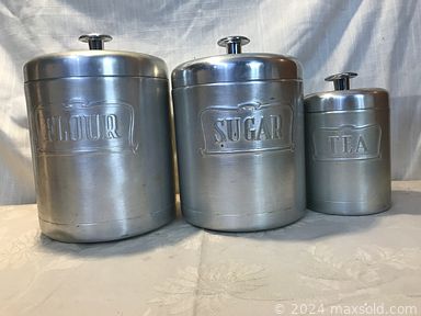 MaxSold Auction: This online auction features collector plates, NOS decor, vintage Wade figures, Lenox, vintage toys, Skylanders, vintage wood display cabinet, vintage dresser, electronics, holiday decor, DVDs, CDs, cookware, comic books, Magic the Gathering cards, sports collectibles and much more!