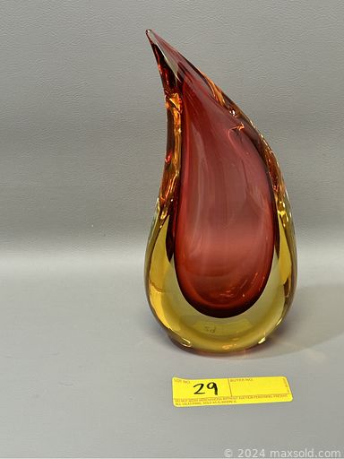 MaxSold Auction: This online auction features Victorian armchair, area rugs, vintage smoking stand, vintage sewing machine, antique dresser, marble top tables, art glass, Franciscan earthenware, art pottery, vintage bottles, small kitchen appliances, drafting table, mini fridge, and much more!!!