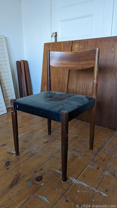 MaxSold Auction: This online auction features teak dining table & chairs, portable AC unit, vintage lighting fixtures, antique wood framed windows, cast iron clawfoot tub, bar stools and much more!