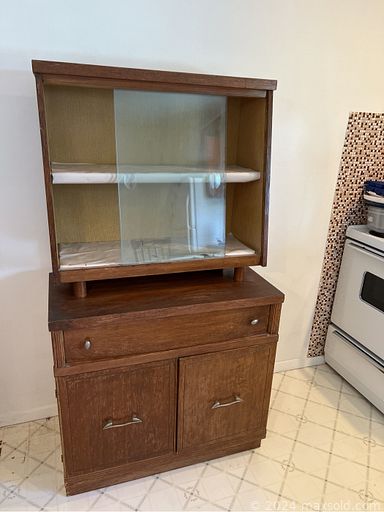 MaxSold Auction: This online auction features Belleek china, vintage dolls of the world, furniture such as wood table, MCM hutch, wooden chairs, nightstands, day bed, and recliner, lamps, home decor, kitchenware, Sears radial arm saw, power tools, 45 records, ping pong table, children’s toys, area rugs, acoustic guitar and much more!