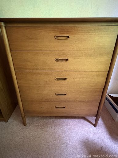 Auction 111037 (1 of 4)