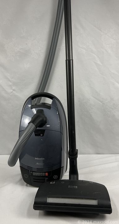 Auction 110768 (2 of 4)