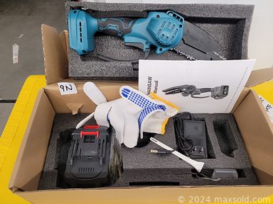 MaxSold Auction: This online auction features small kitchen appliances, hand warmers, space heaters, heated apparel, watch, beauty appliances, knit toques and much more!