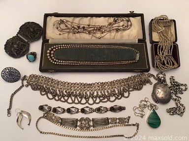 MaxSold Auction: This online auction includes furniture such as Muskoka style chairs, side tables, wicker table set and others, kitchenware, small kitchen appliances, electronics, framed art, jewelry, carvings, decor and more!