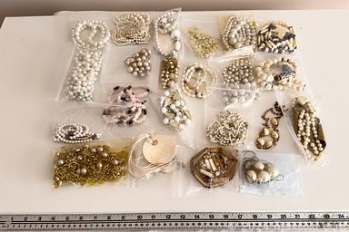 Auction 105841 (1 of 4)