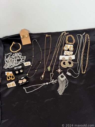 Auction 114540 (3 of 4)