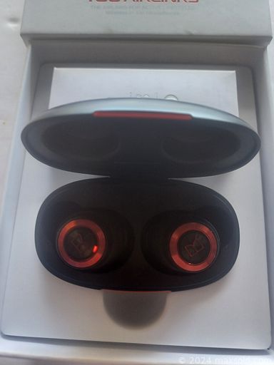 MaxSold Auction: This online auction features new items such as earbuds, massage devices, drones, sports trading cards, video doorbells, trail cameras, headphones, heated apparel, smart wall switch, security camera and much more!