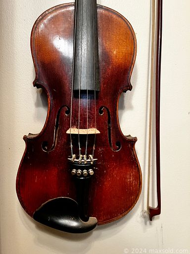 MaxSold Auction: This online auction features Royal Albert Old Country Roses dishware, novelty teapots, small kitchen appliances, metal wall art, vintage tea sets, teacup/saucer sets, puzzles, vinyl records, chest freezer, yard tools, power & hand tools, bike, TVs, CDs, art glass, stained glass lamps, violin, patio furniture, scarves, purses, craft supplies, women’s clothing, perfume bottles, binoculars, sewing machines, and much, much, more!!!