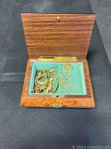 Auction 107981 (1 of 4)