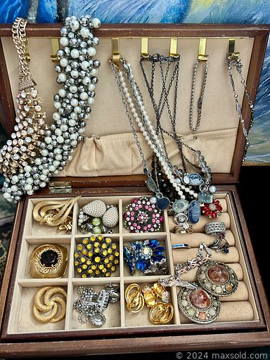 Auction 108236 (3 of 4)