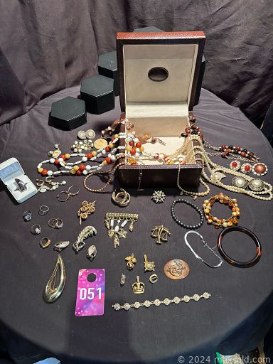 Auction 106636 (3 of 4)