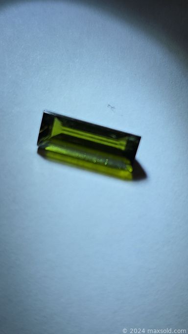 MaxSold Auction: This online auction features loose gemstones such as aquamarines, opals, tanzanites, topaz, tourmalines, sapphires, rubies, citrines, emeralds, garnets, amethysts, and more!