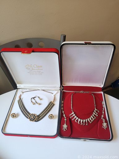 MaxSold Auction: This online auction features silver & costume jewellery, watches, TVs, office supplies, HP computer, desks & chair, Louis XV style furniture, area rugs, small kitchen appliances, Chubb safe, power & hand tools, patio furniture, sarees, fabric, men’s & women’s clothing, toys, yarn, jewellery cabinet, perfume bottles, traditional Indian clothing, fitness gear, Indian jewelry, pressure washer, pet products, and much, much, more!!!