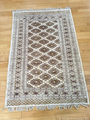 Auction 105737 (1 of 4)