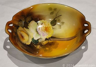 MaxSold Auction: This online auction features vintage carriages, teacup/saucer sets, vinyl records, decanter set, costume jewelry, art glass, new beauty supplies, Spode blue tower plates, puzzles, Karen Kingsbury books and much more!