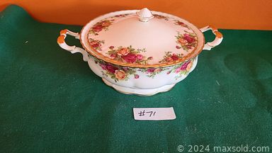 MaxSold Auction: This online auction features computer desk, office supplies, power & hand tools, vintage radios, vintage books, vintage photography accessories, fishing gear, area rug, watches, small kitchen appliances, chest freezer, model kits, fish tank, portable AC unit, sofa bed, stereo components and much more!