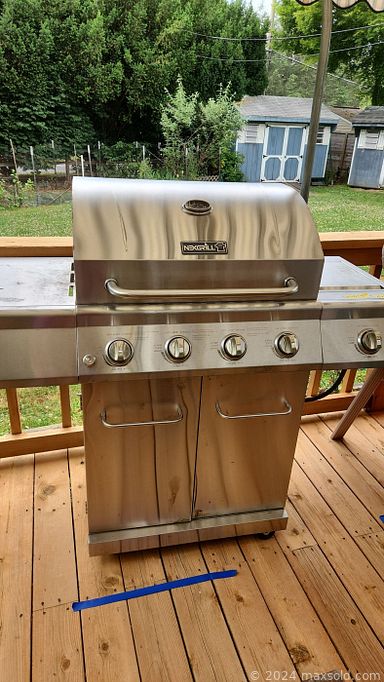 MaxSold Auction: This online auction features furniture such as school chairs, school desks, stadium seats, bedframe, file cabinets, metal storage cabinets, Lane chests, hutch, work table cabinets and others, vases, decor, kitchenware, small kitchen appliances, seasonal decor, Hobnail lamps and other lamps, accessories, jewelry, needlepoint supplies, serving ware, linens, wall art, cleaning supplies, books, CDs, wine rack, Longaberger baskets, office supplies, Blue Willow plates, office supplies, yard tools, home health aids, aquariums, rugs and much more!