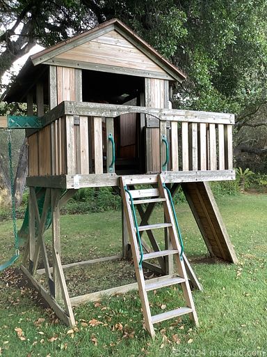 MaxSold Auction: This online auction features costume jewelry, sterling silver jewelry, women’s clothing, purses, hats,  scarves, & belts, area rug & runner, outerwear, TVs, leather chairs, small kitchen appliances, portable storage closets, wall sconces, chandelier, upright piano, writing desk beer keg tap, garden pots & art, power & hand tools, bronze western statues, rolling toolboxes, typewriters, golf clubs, stamps, patio furniture, BBQ grills, outdoor playset, hanging light fixtures, cookie jar, washer, dryer, vintage stoves, and much, much, more!!