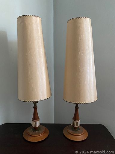 MaxSold Auction: This online auction features art glass, mantle clock, MCM teak table lamps, Disney collectibles, vintage toys, lighthouse collection, Avon doll collection, antique Stradivarius violin, vintage collector spoons, Holiday Barbie, antique glass insulators, vinyl records, vintage peacock chairs, Pokemon cards and much more!