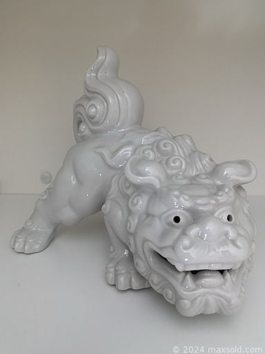 MaxSold Auction: This online auction features art glass, trinket boxes, small kitchen appliances, porcelain dolls, art pottery, Bunnykins, perfume bottles, women’s clothing, perfume bottles, designer handbags, antique writing desk, vintage comic books, vintage Pyrex, Hoselton sculpture, stamps, toys, Legos, coins, and much, much, more!!