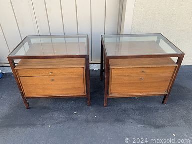 MaxSold Auction: This online auction features desks, wingback chairs, director’s chairs, art glass, wooden wall masks, antique lantern, leather furniture, stained glass panel, Chinoiserie cabinet, vintage arcade game, vintage butler’s tray tables, patio chairs, glass top table, vintage typewriters, comic book, folding bike, and much, much, more!!!