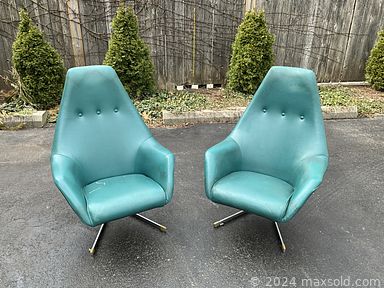 MaxSold Auction: This online auction features Swarovski jewelry, Asian carved cinnabar, cloisonne pieces, Royal Doulton figurines, pocket watch, Robert Bateman prints, gold jewelry, collector spoons, teacup/saucer sets, area rugs, pipe collection, partner’s desk, wicker furniture, antique furniture, Art Nouveau sculpture, Tom Thomson print, A. Y. Jackson print, snuff bottle, vintage sewing machine, Peter Hoyte armchairs, antique brass bed frames, soapstone carvings, Evesham dishware, cello, and much, much, more!!!