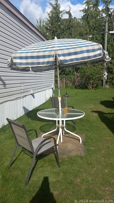 MaxSold Auction: This online auction features furniture such as a patio set, bedside tables, MCM sofa, china cabinet, loveseat and others, cordless lawnmower, camping goods, cat items, yard tools, vintage Lego, Cub Cadet lawnmower, herb garden, nesting hampers, clothing, kitchenware, small kitchen appliances, office supplies, Brother sewing machine, linens, accessories, clothing, Nintendo DS and much more!