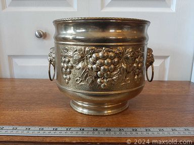 Auction 110726 (3 of 4)