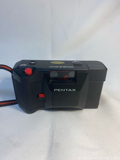 MaxSold Auction: This Charity/Fundraising Online Auction features musical jewelry box, The Beatle\'s ultimate collector\'s edition, Canada\'s centennial collection, antique kitchen utensils, ceramic garden pots, costume jewelry, vinyl records, binoculars, DVDs and much more!