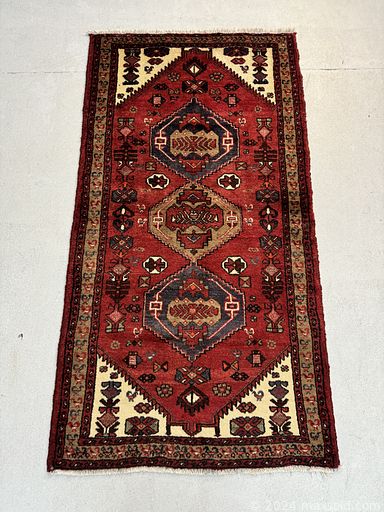 MaxSold Auction: This online auction includes Persian wool rugs from Zanjan, Kashan, Bakhtiar and more!