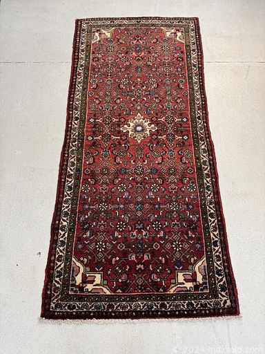 MaxSold Auction: This online auction includes Persian rugs from Hamadan, Zanjan, Shiraz, Bakhtiar and more!