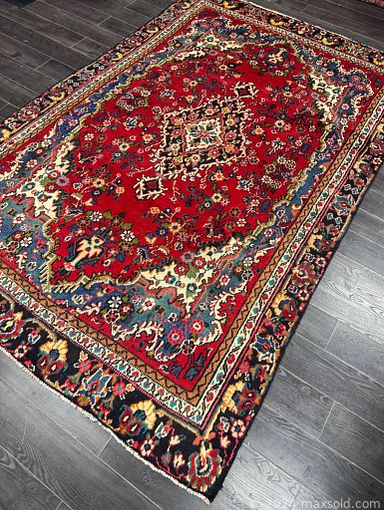MaxSold Auction: This online auction features Persian rugs & runners including Tabriz, Kashan, Hamadan, Mashhad, Arak, Turkman, and more!