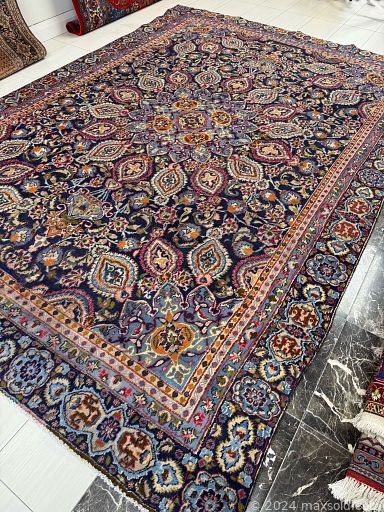 MaxSold Auction: This online auction features Persian rugs & runners including Tabriz, Kashan, Hamadan, Mashhad, Arak, Turkman, and more!