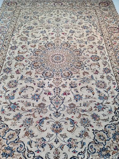 MaxSold Auction: This online auction includes Persian wool rugs from Shiraz, Ardebil, Hamedan, Malayer, Zanjan and more!
