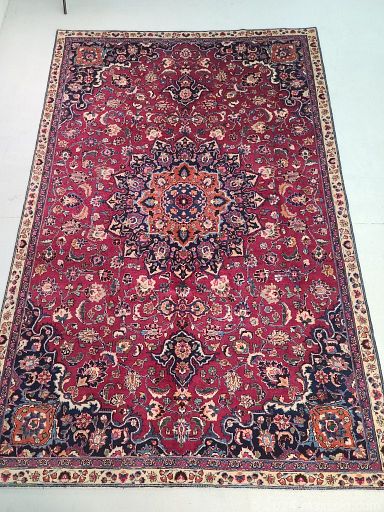 MaxSold Auction: This online auction includes Iranian Persian rugs from Hamedan, Kashan, Tabriz, Turkman, Gharajeh, Mashhad and more!