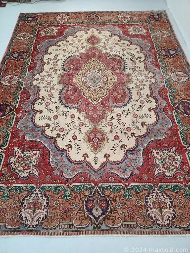 MaxSold Auction: This online auction includes Iranian Persian rugs from Hamedan, Kashan, Tabriz, Turkman, Gharajeh, Mashhad and more!