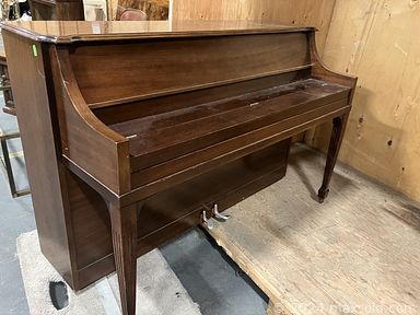 MaxSold Auction: This online auction includes furniture such as cane swivel chairs, tables, upright piano, barrister bookcase, desk, credenza and others, artworks, artificial trees, vinyl records, coats, Waterford crystal, vintage flatware, vintage glassware, vintage Pyrex, vintage Royal Worcester, Belleek and other china, kitchenware, small kitchen appliances, doll furniture, camera, lamps, seasonal decor, animal figures, porcelain, vases, Simpson’s typewriter and much more!