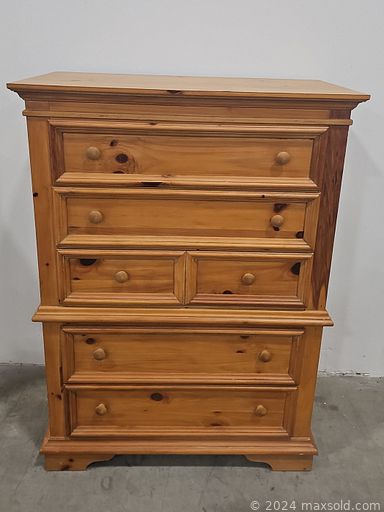 Auction 93834 (2 of 4)