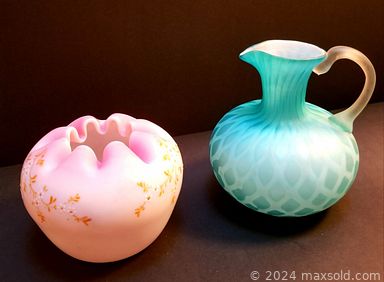 MaxSold Auction: This online auction features vintage books, antique pocket watch stand, milk glass, Indigenous artwork, gold jewellery, Bohemian vases, silver jewellery, art glass, Quebec Folk lamp, perfume bottle, Belleek pieces, Prattware jugs, antique Aladdin lamp, antique miniature lamps, Royal Doulton figurines, Japanese tea set, Jadeite, vintage Pyrex, S & P shakers, Roseville pottery, art pottery, vintage tins, and much, much, more!!!