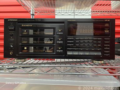 MaxSold Auction: This online auction features vinyl records, vintage shellac records, 18-disc CD player, and more!