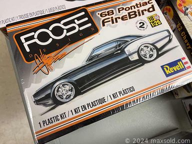 MaxSold Auction: This Charity/Fundraising Online Auction features NIB Model Car Kits, NIB Small Kitchen Appliances, Crystal Decanter, Collector Plates, Fishing Gear, Collector Plates, Toby Mugs, Board Games, Jewellery, Watches, Bunnykins and much more!