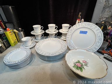 MaxSold Auction: This online auction includes furniture such as a dining table set, side table, Sterilite dresser and others, Globber scooter, Norco bicycle, Razor scooter, clothing, shoes, jewelry, accessories, books, vintage Olympia typewriter, vintage Magnus electric organ, wall art, power tools, hardware, toys, linens, lamps, antique horseshoe, games, DVDs, kitchenware, small kitchen appliances, MCM cutlery, art glass and many more!