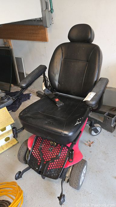 MaxSold Auction: This online auction features power & hand tools, electric powerchair, air compressors, antique sewing machines, BQ grill, small kitchen appliances, window AC unit, desks & chairs, skis & boots, stained glass mirror, pottery jugs, vintage toy, vinyl records, yard tools, humidifier, pet products, plumbing supplies, welding machine, cedar chest, vintage hand tools, wood working tools, and much, much, more!!!