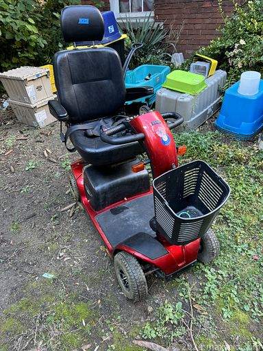 MaxSold Auction: This online auction features games, sports trading cards, beauty products, new hoodies, golf clubs, iron wall art, power & hand tools, mirrors, area rug, men’s & women’s shoes, collector spoons, vintage die-cast vehicles, vintage Tiger-Cats collectibles, storage totes, art glass, costume jewellery, coins, small kitchen appliances, PEZ dispensers, craft supplies, office supplies, scooter, and much, much, more!!!