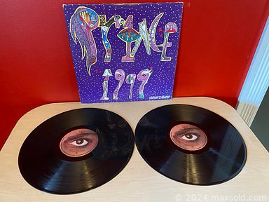 MaxSold Auction: This online auction features wicker furniture, teak furniture, comics, puzzles, non-sports trading cards, vintage yearbooks, teacup/saucer sets, wood carvings, vinyl records, synthetic wigs, pashmina scarves, Sadek porcelain bird figurines, Toby jugs, art glass, BMP vases, outerwear, and much, much, more!!