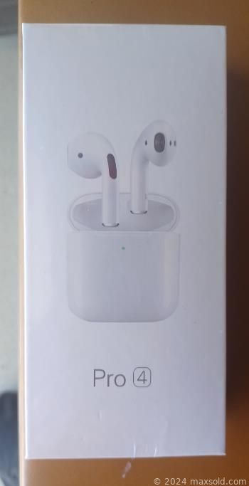 MaxSold Auction: This online auction features new products such as earbuds, massagers, pet products, sports trading cards, drones, headphones, smart watches, beauty appliances, massagers, computer accessories and much more!