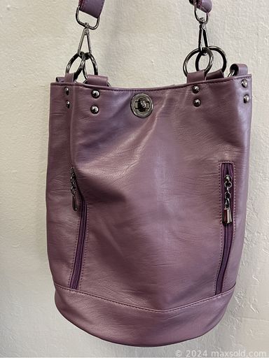 MaxSold Auction: This online auction features new beauty products, jewelry, purses, NIB beauty appliances, NIB hair color, NIB perfume and much more!