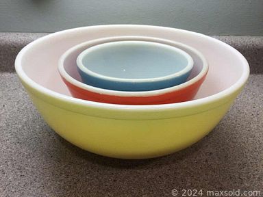 MaxSold Auction: This online auction features vintage lighters, vintage maple bedroom set, tools, dolls, binoculars, camera, teapots, jewelry, art pottery, kitchen gadgets, antique vanity set, Pyrex, teacup/saucer sets and much more!