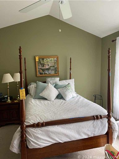 Auction 42058 (2 of 4)